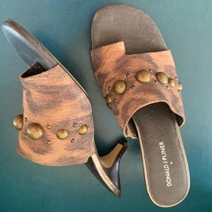 Donald J Pliner Leopard Leather Toe Loop Sandal 8M